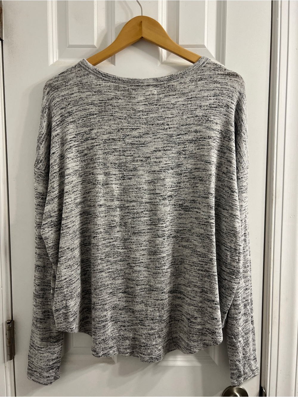 Lucky Brand Cloud Soft NWT Women's Gray Marled Long-Sleeve Top- Large - Picture 2 of 9